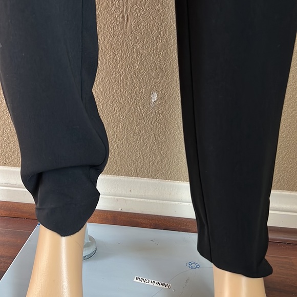 GUESS TUX HALTER BLACK &WHITE JUMPSUIT Sz 4 - Picture 7 of 16